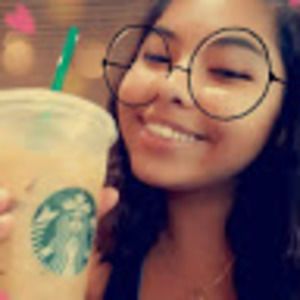 Meet your Posher, Desiree